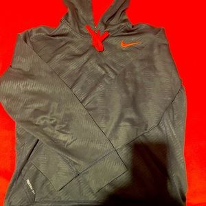 Nike therma fit hoodie